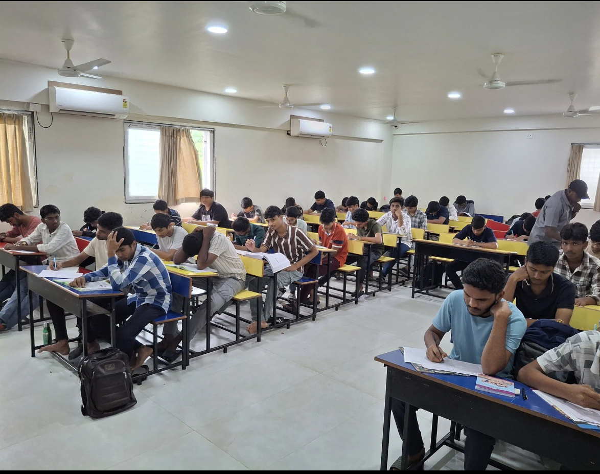 IIT-JEE Coaching Academy